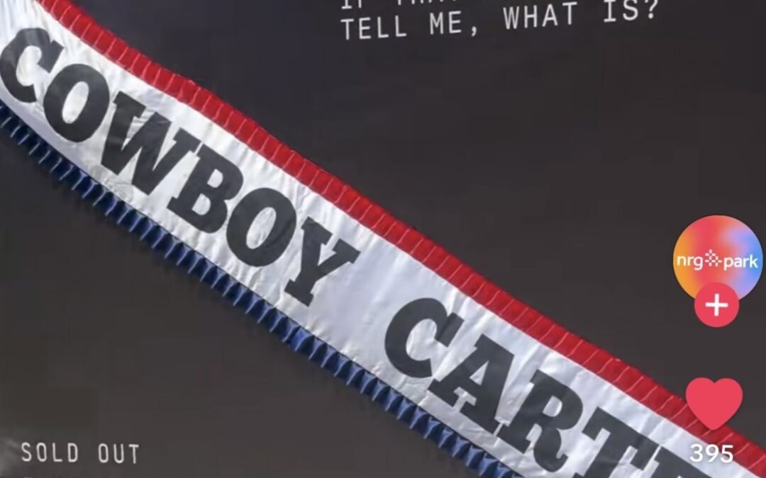 13 foot Sash photo op display